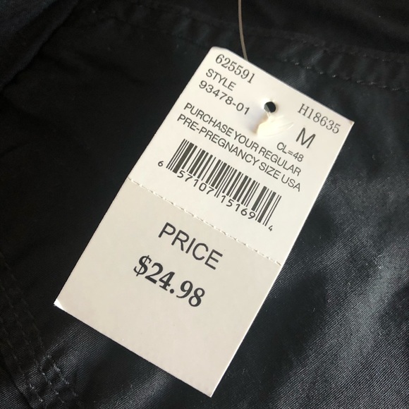 Motherhood Maternity black shorts - Picture 2 of 4